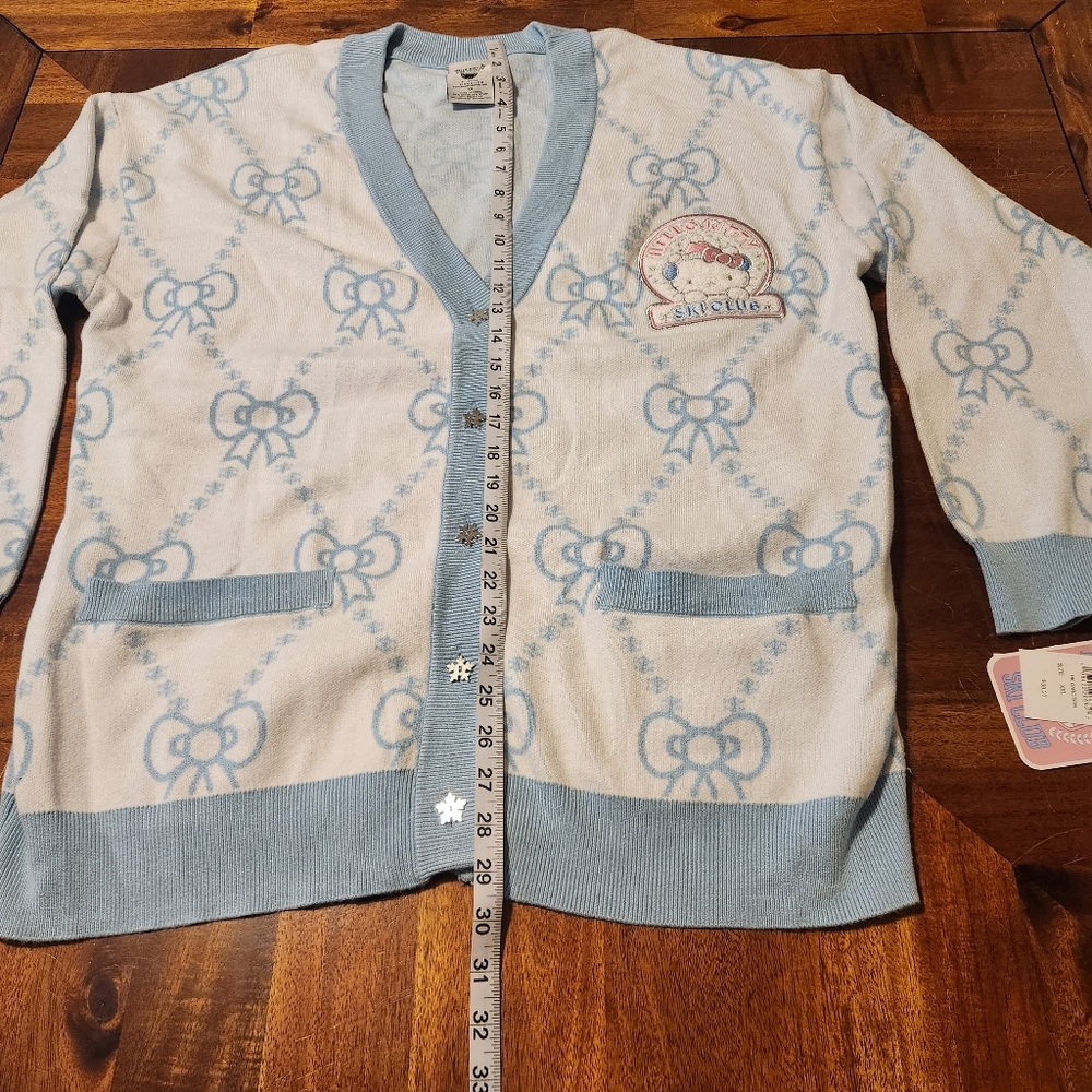 Hello Kitty Sanrio Light Blue and White Cardigan Size XXL - Picture 2 of 10